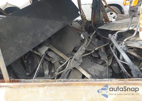 2017 Nissan Armada Sv z USA, uszkodzony, nr VIN JN8AY2NC9H9509849